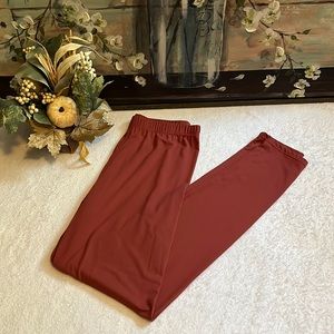 ‼️3/$10‼️ Rust-colored Leggings, One Size